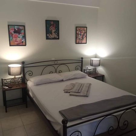 Vasilis Travlos Apartment Poros  Esterno foto