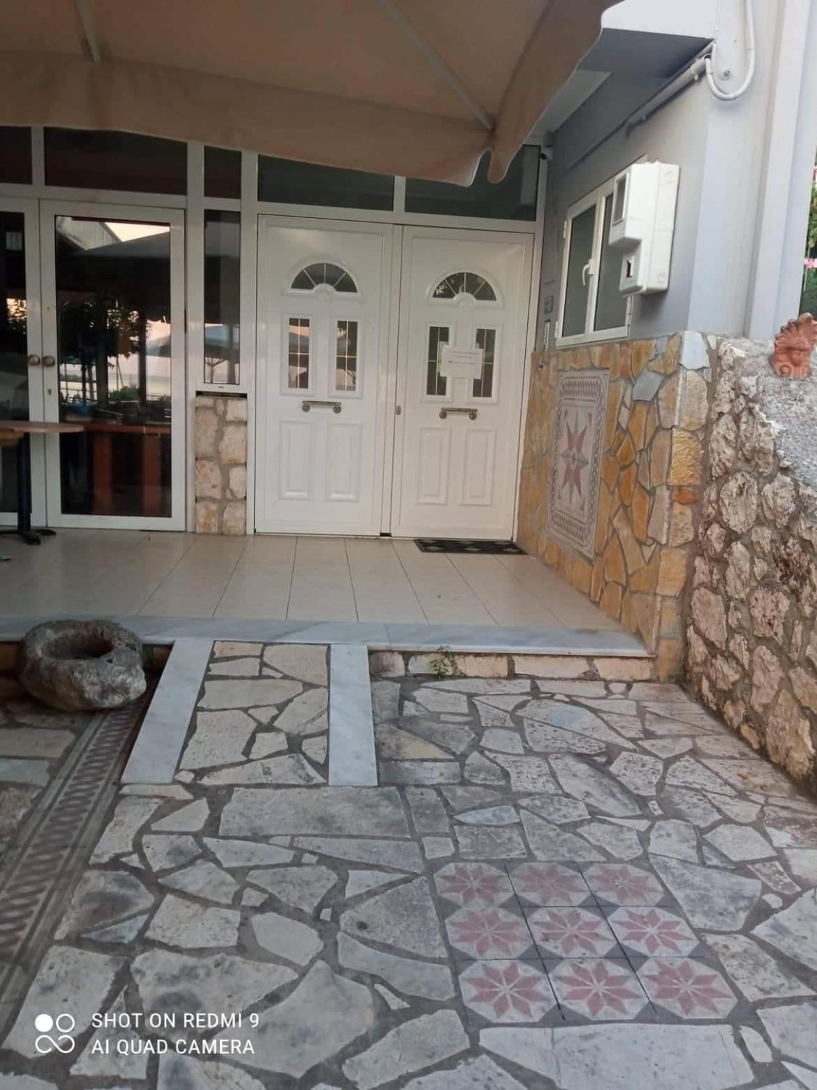 Vasilis Travlos Apartment Poros  Esterno foto