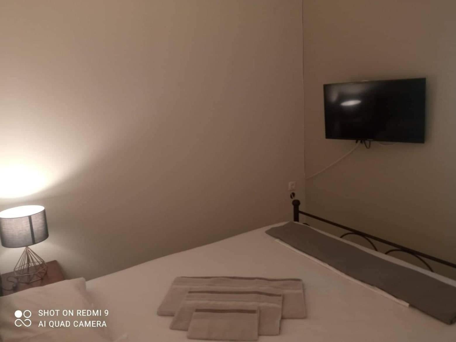 Vasilis Travlos Apartment Poros  Esterno foto