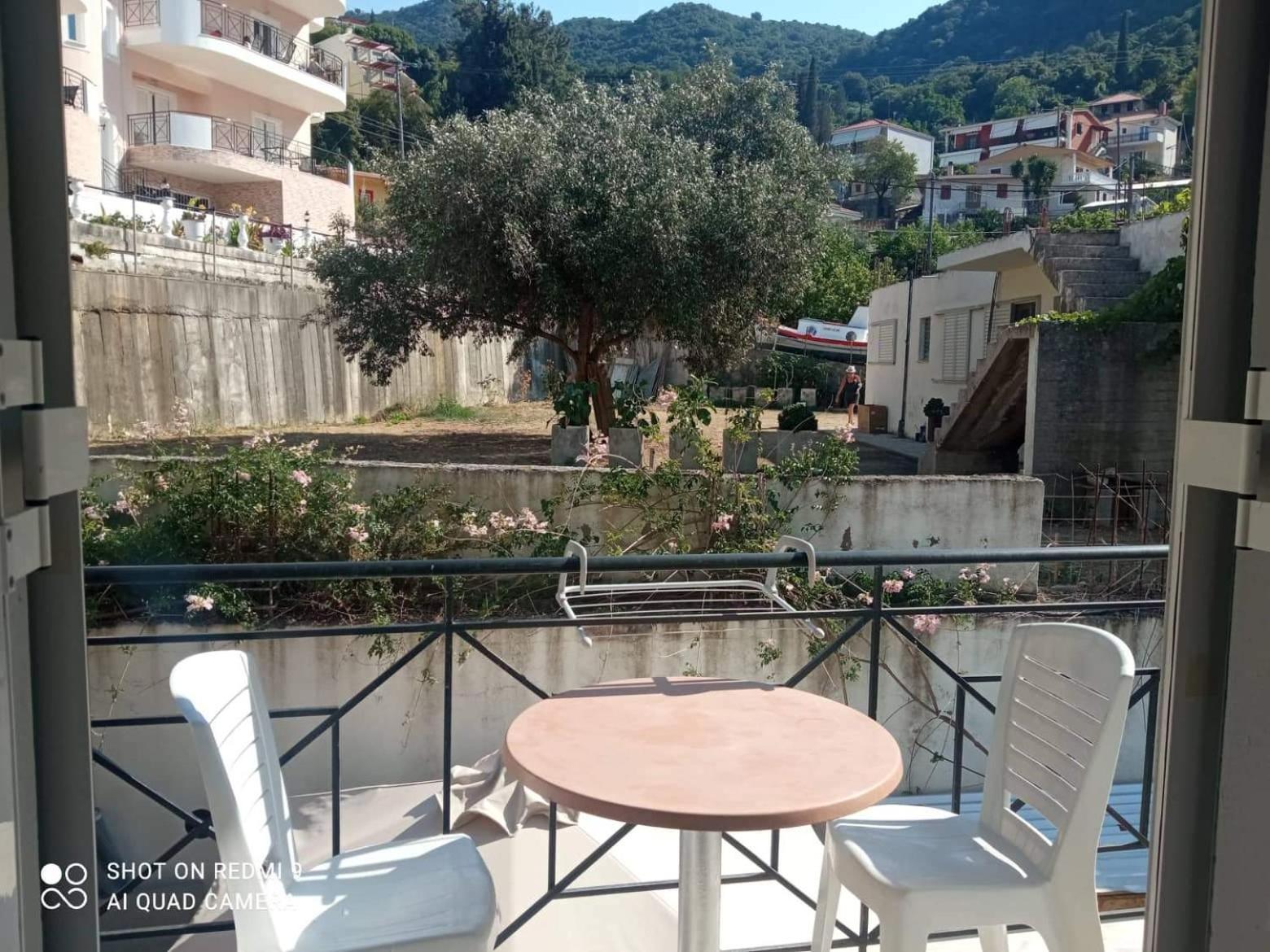 Vasilis Travlos Apartment Poros  Esterno foto