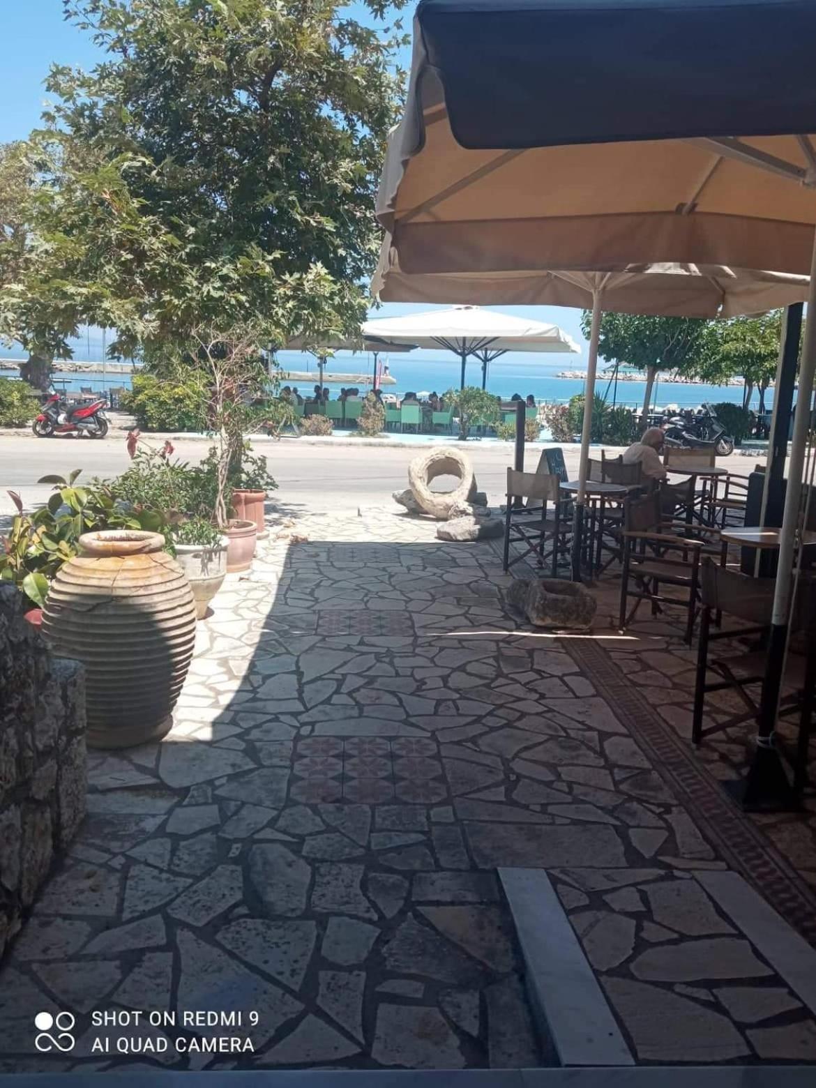 Vasilis Travlos Apartment Poros  Esterno foto
